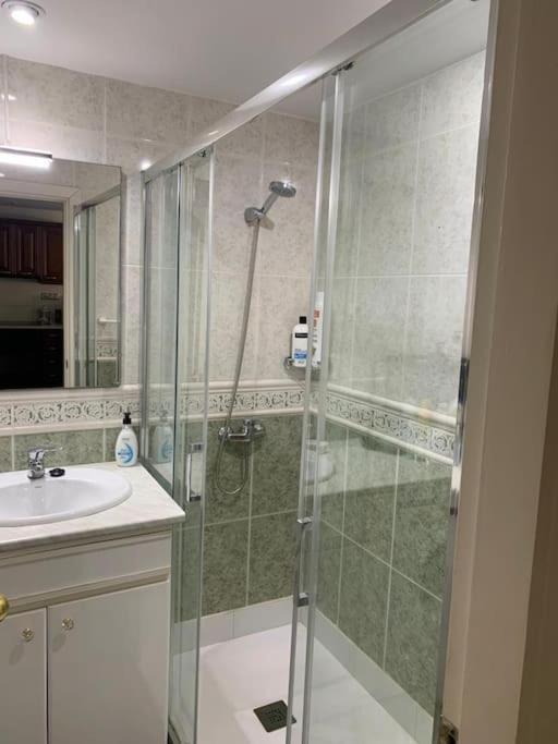 Apartamento Torremolinos 5 Personas + Parking + Piscina Todo El Ano Exterior foto